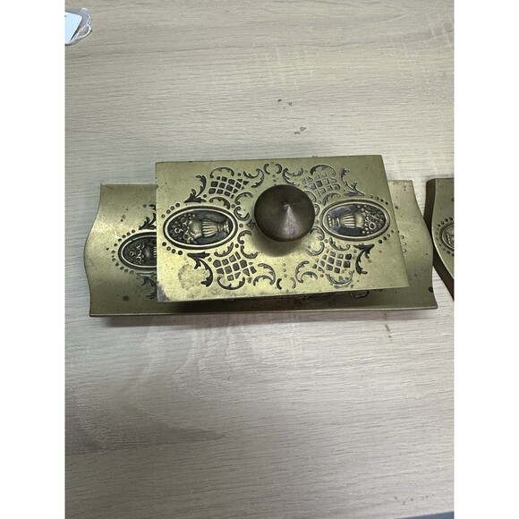 Art Nouveau Bradley & Hubbard Bronze Inkwell and Ink Blotter - Picture 3 of 14